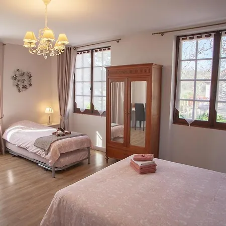 & Tables D'hotes Le Pech Grand Nocleg ze śniadaniem 3*